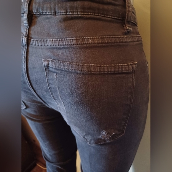 A Zara Woman Medium Rise Slim Fit Jeans - Picture 8 of 12